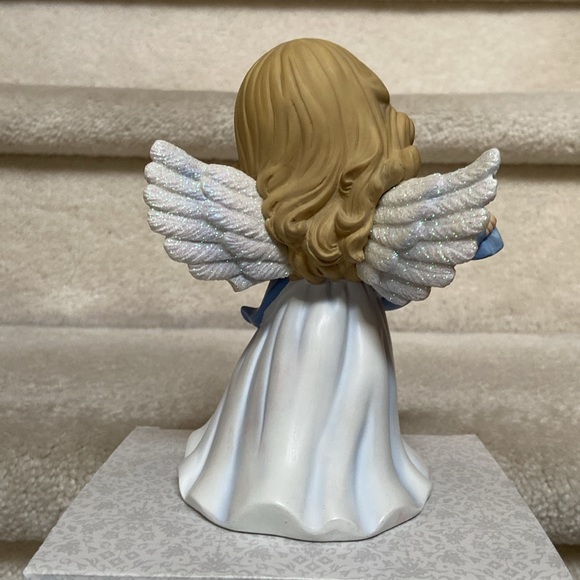 precious moments musical led tabletop angel - Picture 4 of 10